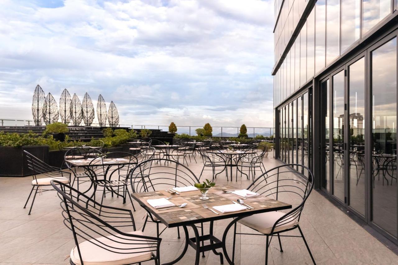 מלון Melia Vinpearl הואה מראה חיצוני תמונה The Terrace