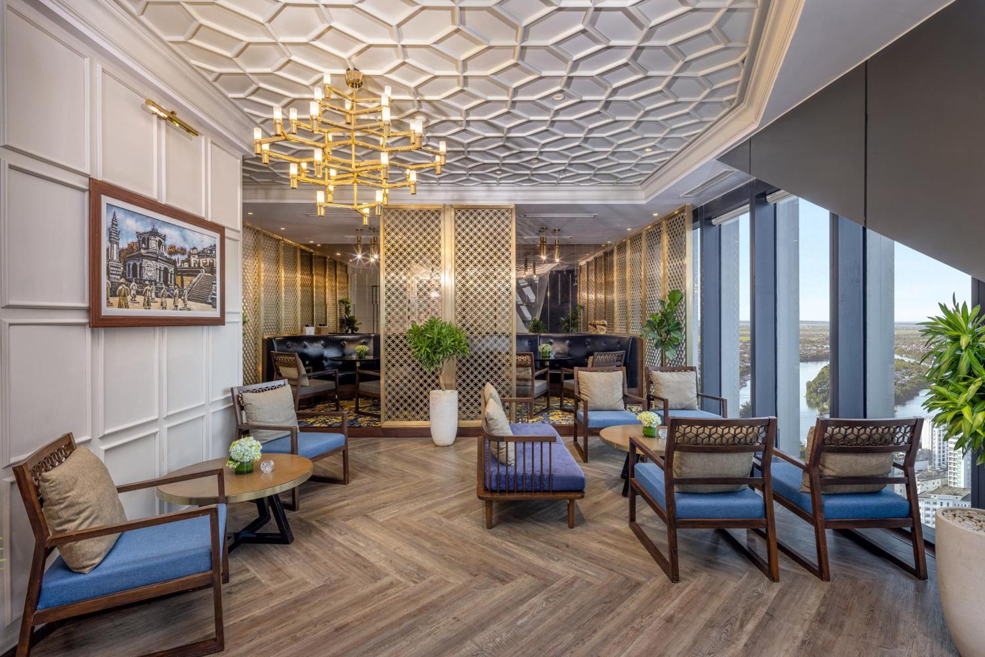 מלון Melia Vinpearl הואה מראה חיצוני תמונה The Club at The Royal